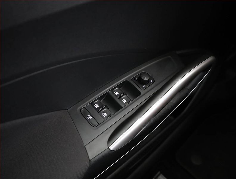 Škoda Fabia (2024) Top Selection 1.0 TSI - fotka 18 z 20