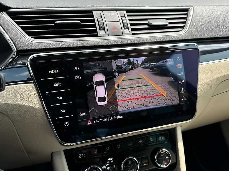 Škoda Superb 2.0 TDI LK 4x4 DSG - fotka 27 z 30
