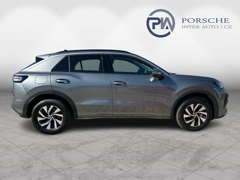 Volkswagen T-Roc (2026) Life 1,5 eTSI 85 kW 7DSG - fotka 7 z 24
