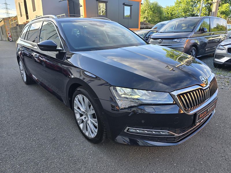 Škoda Superb 2,0 TDI DSG STYLE VIRTUAL NAVI - fotka 2 z 51
