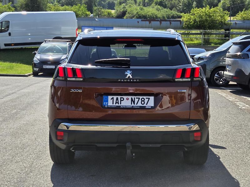 Peugeot 3008 (2017) 1.2 PT 130 ALLURE EAT6 - fotka 4 z 30