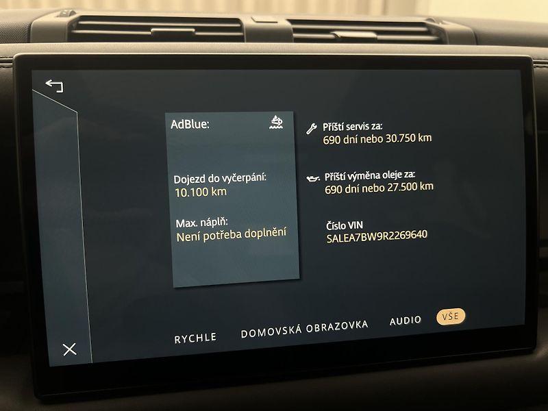 Land Rover Defender 110 D300 HSE AUT CZ - fotka 39 z 51