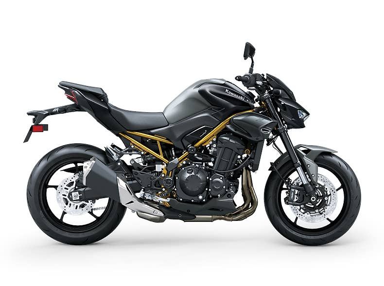 Kawasaki (2026) Z 900 2026 ČERNÁ - fotka 1 z 1