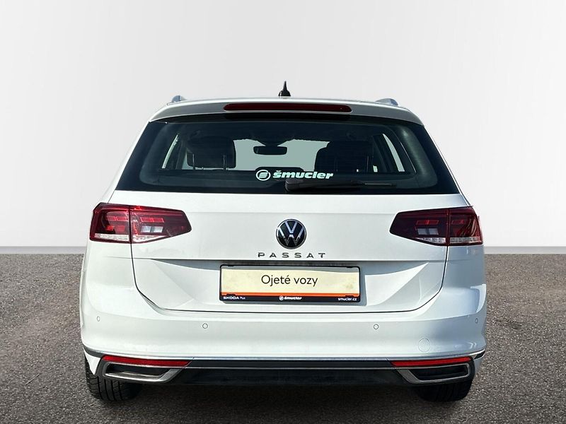 Volkswagen Passat ELEGANCE - fotka 17 z 27