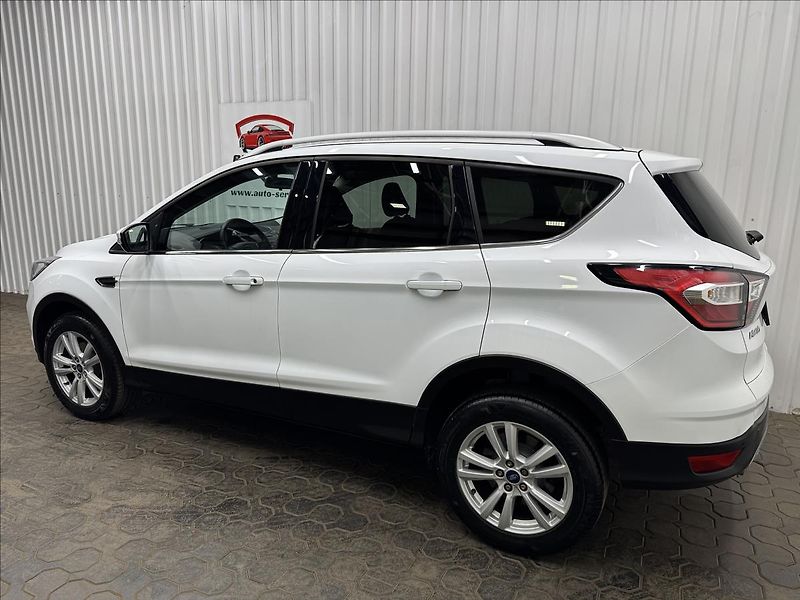 Ford Kuga 1.5EB 110kW TITANIUM 2XALU - fotka 5 z 36