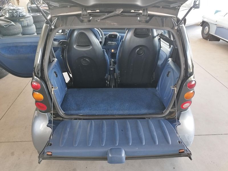 Smart Fortwo (2001) 800CDI,30KW,AUTOMAT,PANORAMA - fotka 9 z 15