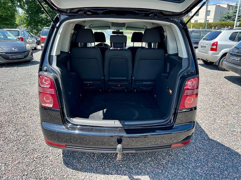 Volkswagen Touran (2008) 1.4 TS 103 kW DSG - fotka 20 z 20