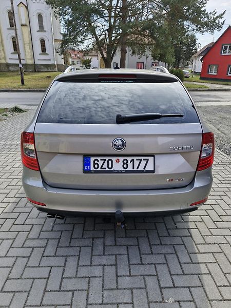 Škoda Superb (2013) Dobrý stav - fotka 4 z 9
