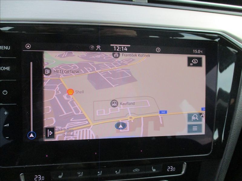 Volkswagen Passat 2,0 TDI, Elegance, DSG, servis - fotka 20 z 35