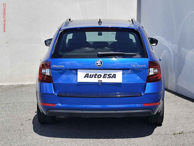 Škoda Octavia (2019) 2.0TDI, ČR, LED, panor. - fotka 5 z 33