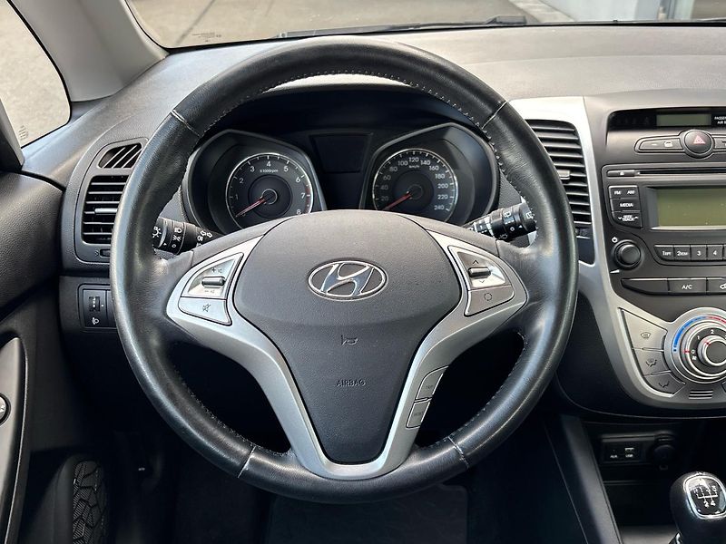 Hyundai ix20 Tricolor - fotka 18 z 21