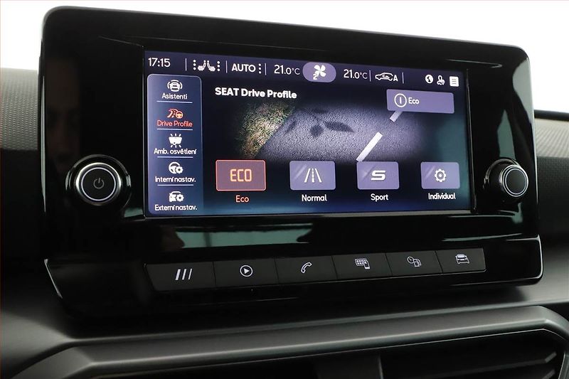 Seat Leon (2021) 1.5 TSI, Kůže, Tempomat - fotka 13 z 21