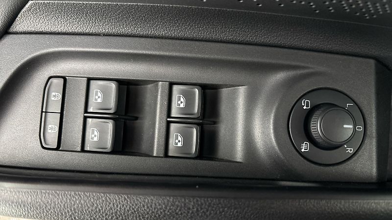 Škoda Enyaq 82 kWh AUT 80x Clever - fotka 22 z 31