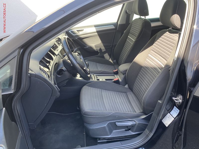 Volkswagen Golf (2014) 1.2 TSi, CUP, nez.topení - fotka 9 z 16