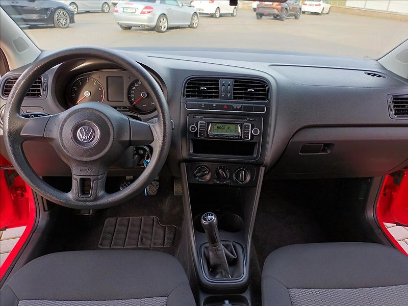 Volkswagen Polo 1,2 HTP,44KW,KLIMA,SERVISKA,ES - fotka 13 z 40