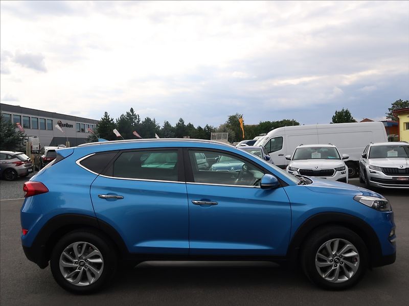 Hyundai Tucson 2,0 CRDi,100kW,1majČR,4x4,S.kn - fotka 5 z 31