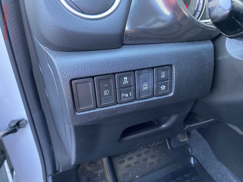 Suzuki Vitara (2019) 1.4BJet, Style, AT, LED - fotka 14 z 17