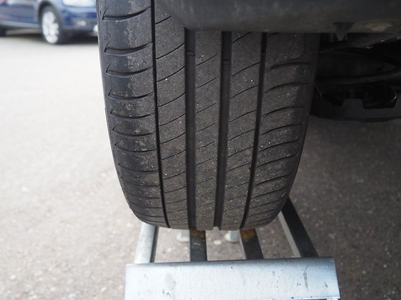 Citroën C3 (2019) 1.2 PureTech Feel - fotka 9 z 34