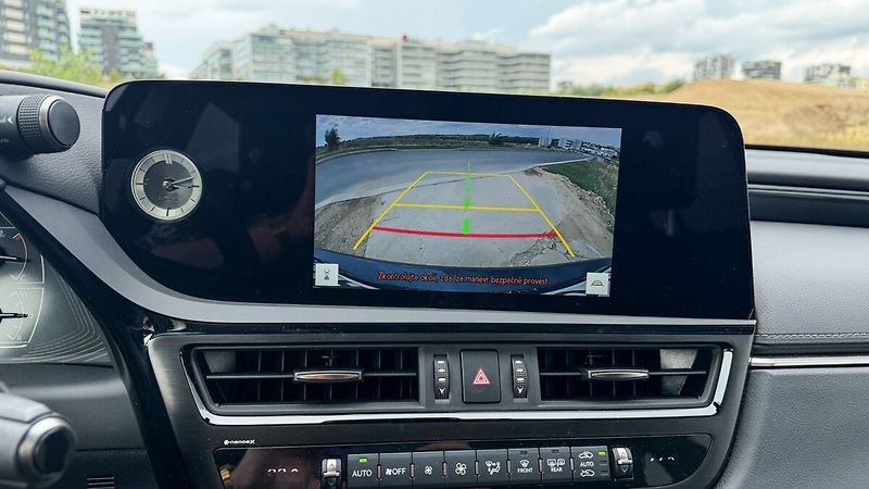 Lexus ES 300h 300H HEV BUSINESS EDITION - fotka 14 z 24