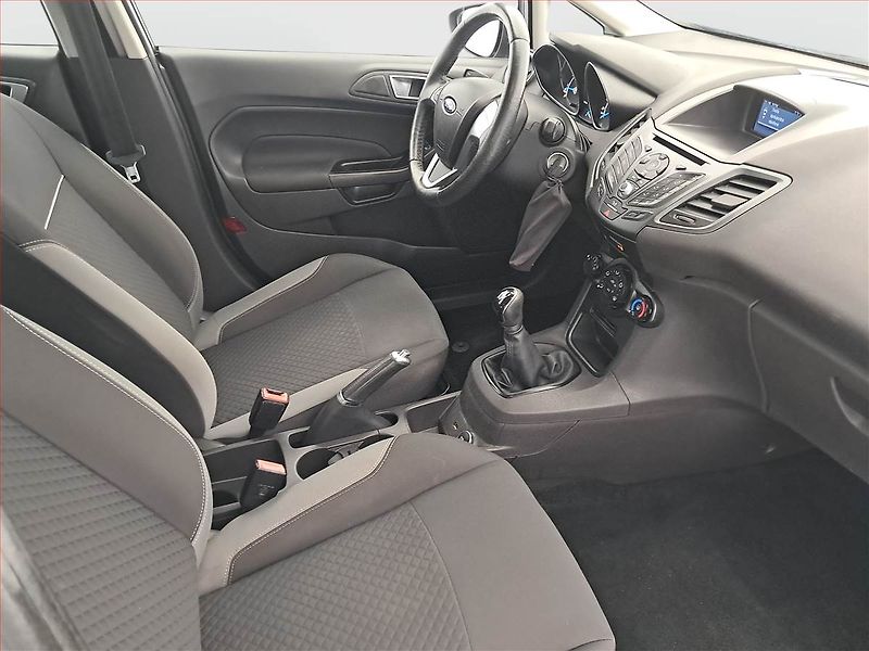 Ford Fiesta (2017) 1.25 - fotka 9 z 16