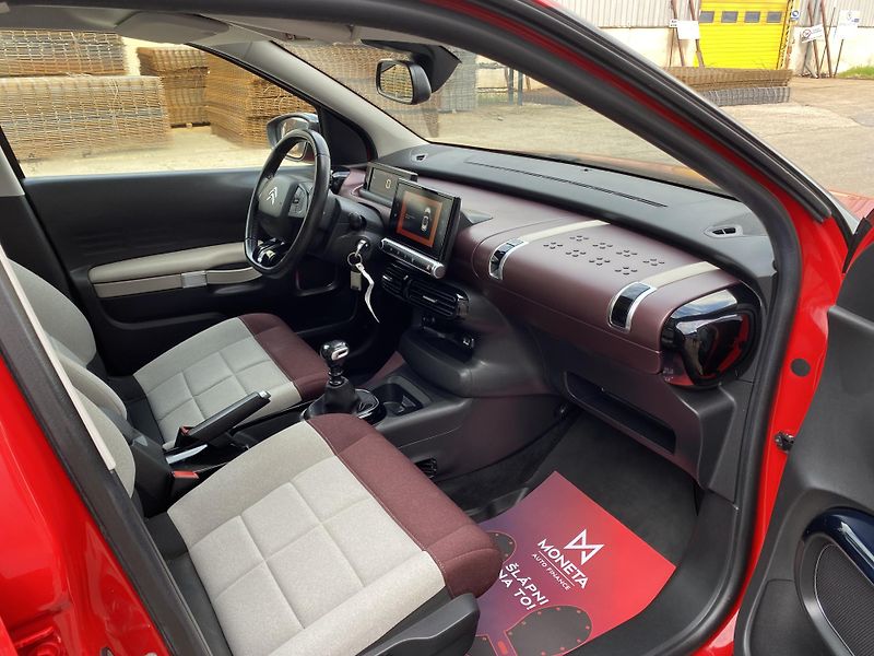 Citroën C4 Cactus (2019) 1,2 - PT - Panorama - fotka 15 z 48