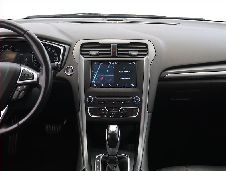 Ford Mondeo (2016) 2.0 EcoBoost, Automat, Kůže - fotka 12 z 26
