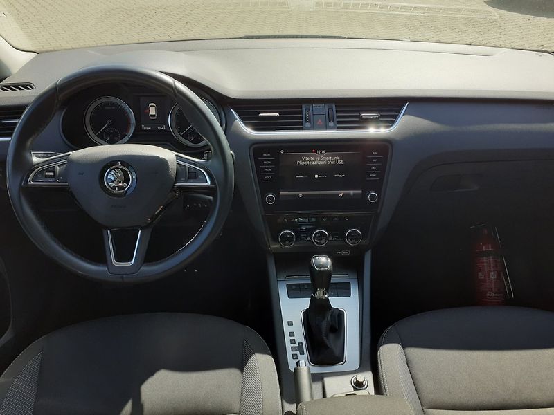 Škoda Octavia (2018) KOMBI 1.5 TSi DSG - fotka 7 z 41