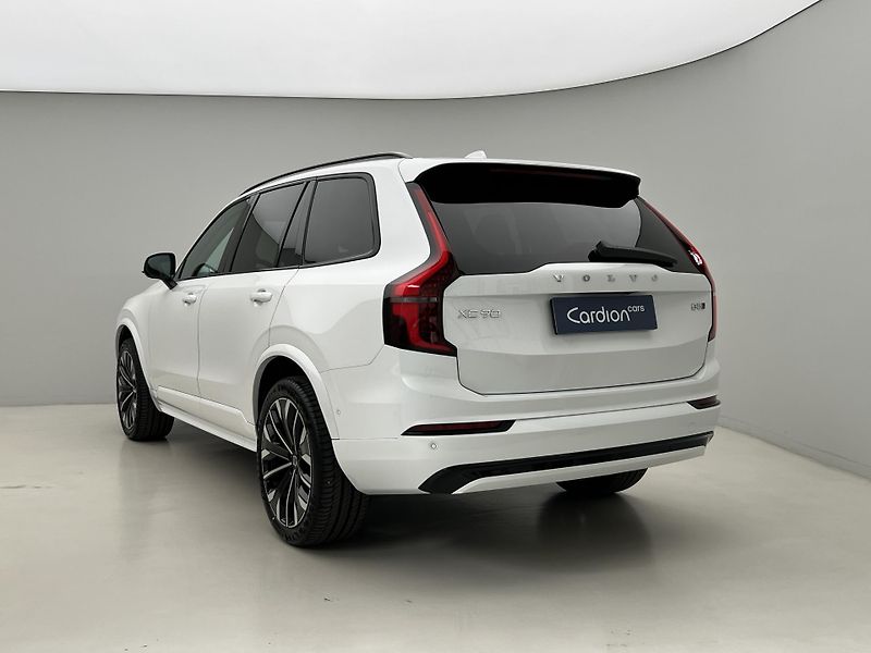 Volvo XC90 (2026) B5 AWD DARK PLUS - fotka 11 z 47