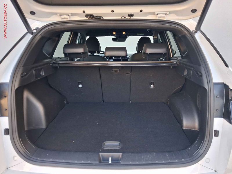 Hyundai Tucson (2022) 1.6 T-GDi 4x4, ČR, AT, LED - fotka 7 z 21