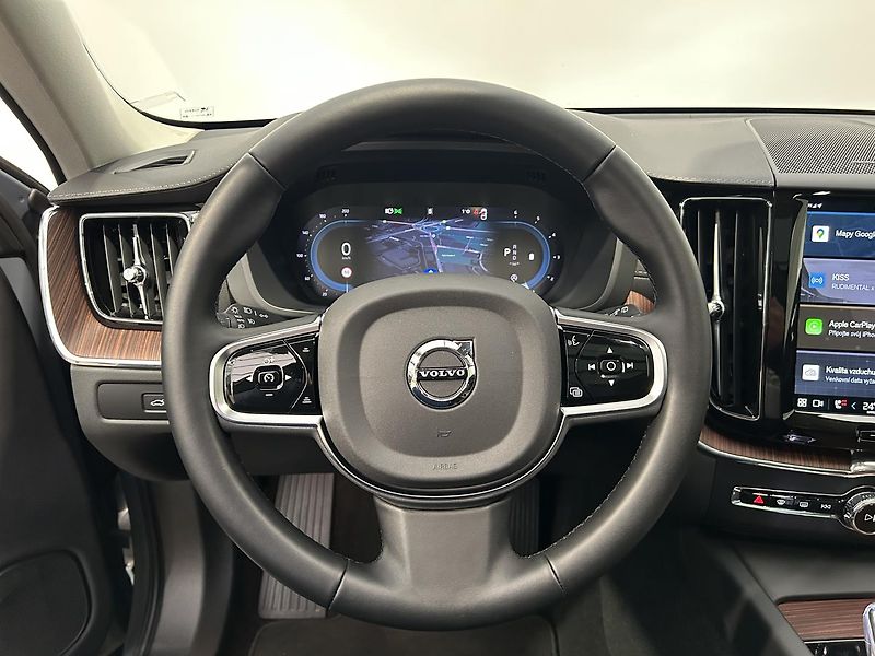 Volvo XC60 2.0  B4 4x4 ULTIMATE - fotka 24 z 33