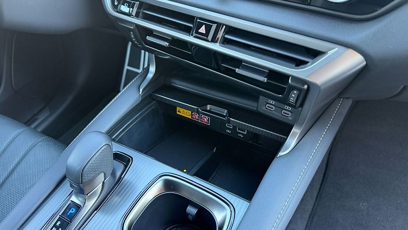 Lexus RX 500h 500H 2,4 HEV F SPORT PLUS - fotka 10 z 30