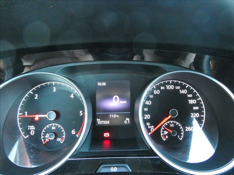 Volkswagen Touran 2,0 TDi 110kW HIGHLINE, 7.míst - fotka 40 z 44