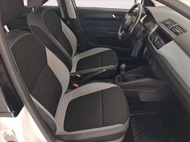 Škoda Fabia (2015) 1.0, Tempomat - fotka 9 z 15