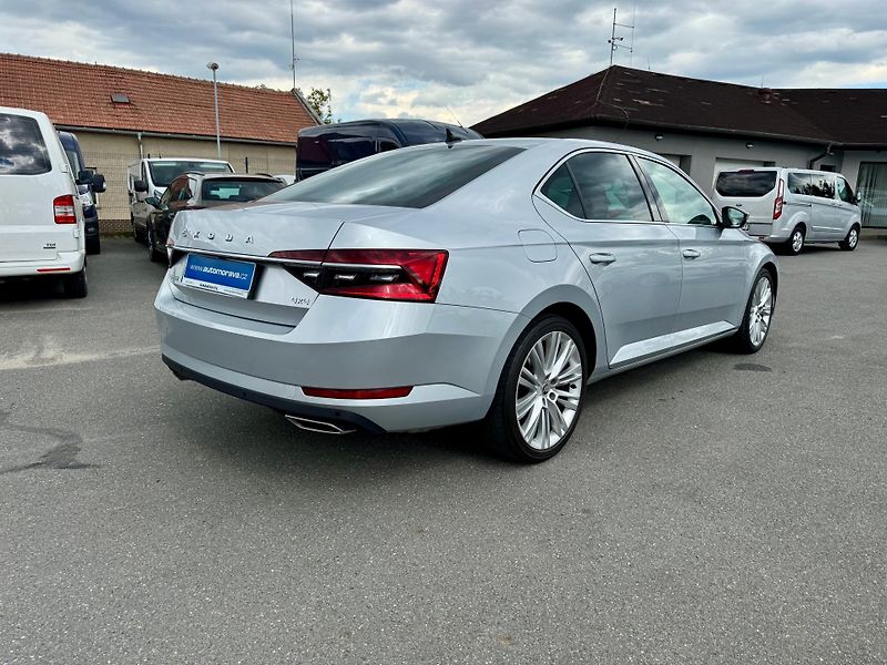Škoda Superb (2022) Style 2.0 TSI 206 KW 4x4 - CZ - fotka 8 z 27