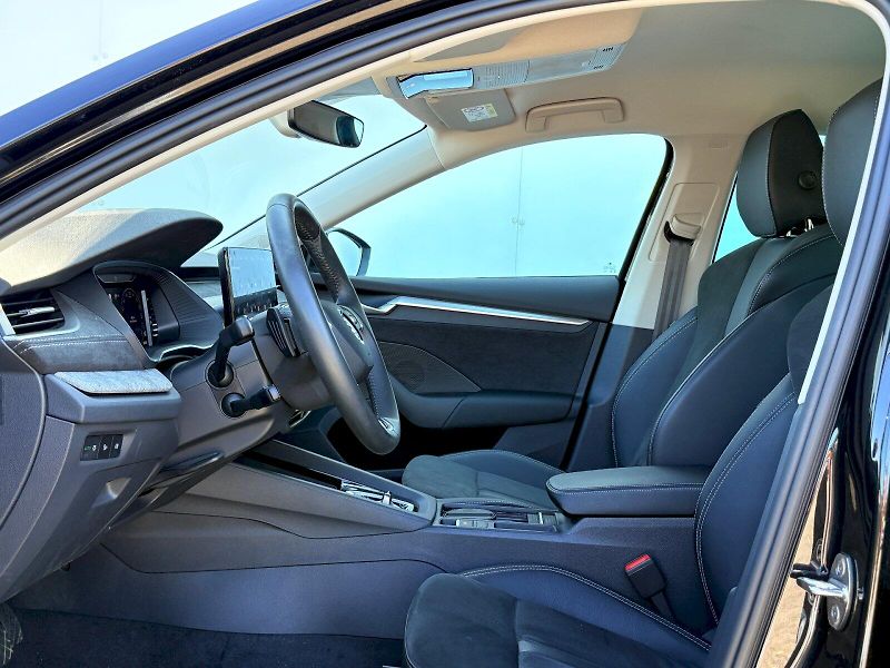 Škoda Octavia (2024) DSG 2.0  TDI / 110 kW / FIRST - fotka 9 z 28