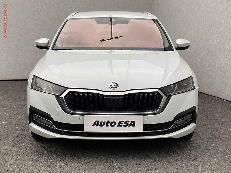 Škoda Octavia (2021) 2.0 TDi, ČR, Style, DSG, zmk - fotka 2 z 19