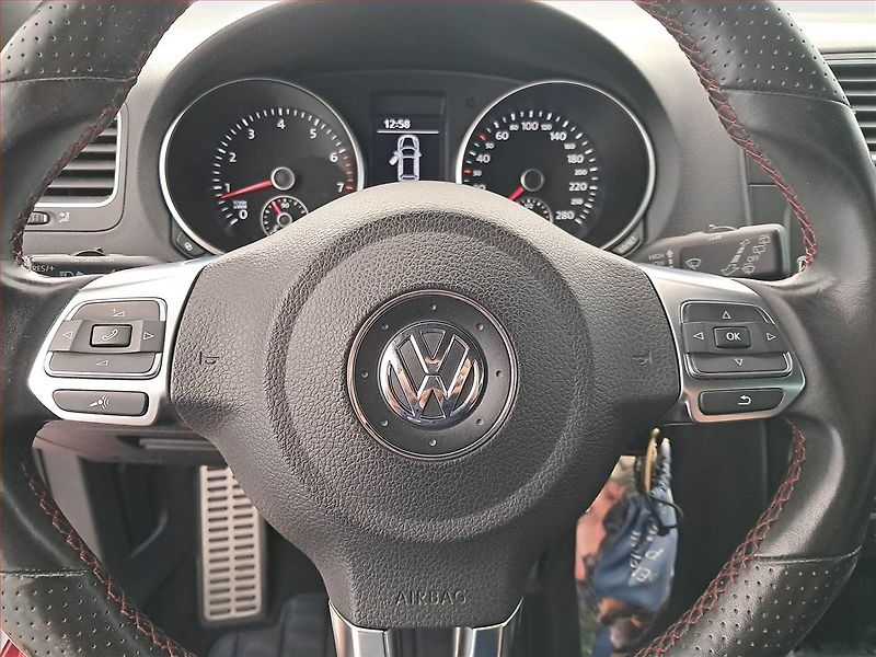 Volkswagen Golf (2010) 2.0 GTI, Serv.kniha, Xenony - fotka 17 z 17