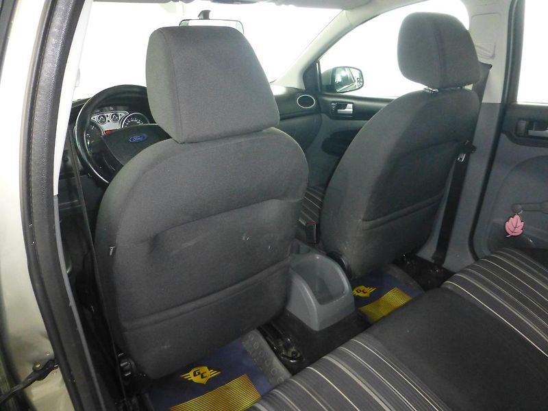 Ford Focus (2009) 1,6TDCI-80KW-KLIMATIZACE*TAŽNÉ - fotka 14 z 24