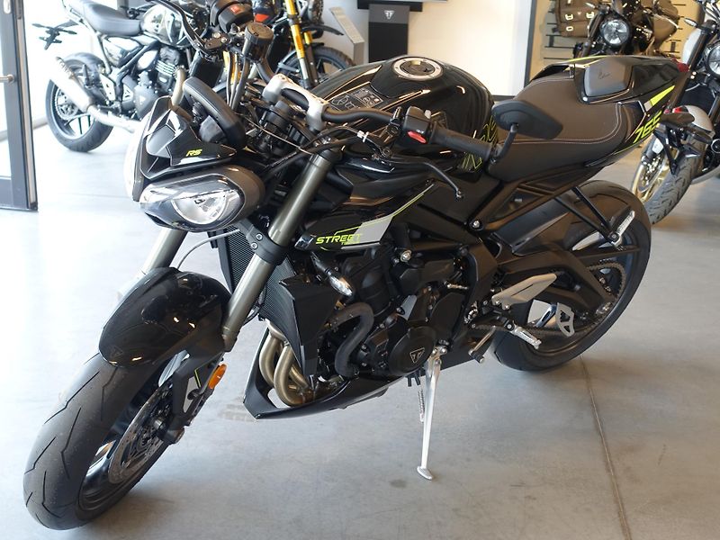 Triumph Street Triple 765 RS (2026) Akce - 30.000,- - fotka 2 z 9