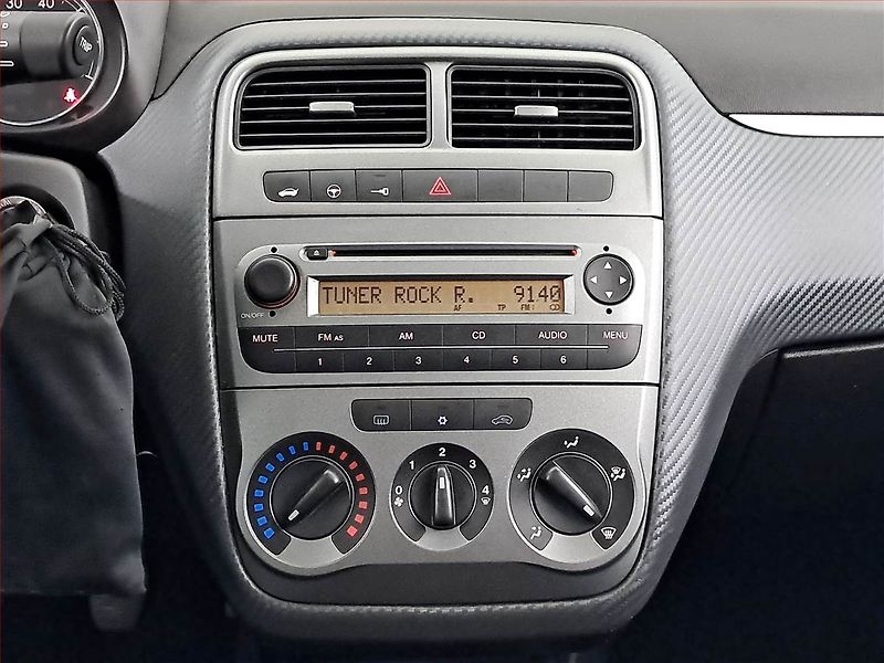Fiat Grande Punto (2009) 1.2, nová STK, za super cenu - fotka 12 z 14