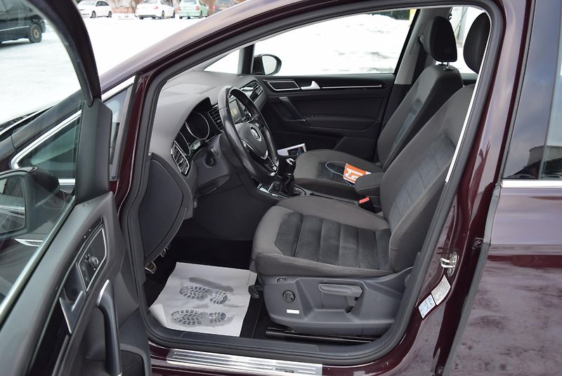 Volkswagen Golf Sportsvan (2018) 1.4TSI 92kw HIGHLINE BMT NAVI - fotka 20 z 50