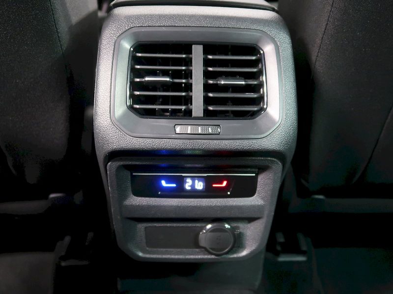 Volkswagen Tiguan (2023) LIFE 1.5TSI 110KW DSG - fotka 33 z 35
