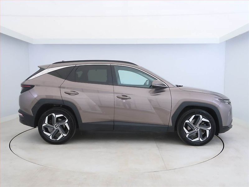 Hyundai Tucson (2021) 1.6 T-GDI HEV - fotka 6 z 18