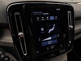 Volvo XC40 T5 AWD INSCRTIPTION REZERVACE - náhled 37