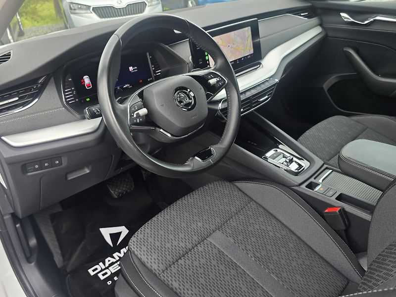 Škoda Octavia 2.0TDI 110KW DSG STYLE+ MATRIX - fotka 13 z 39