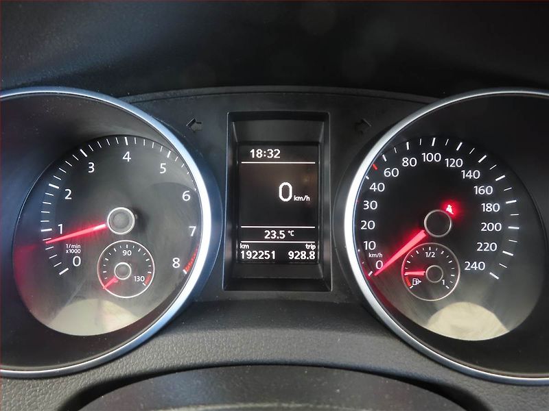 Volkswagen Golf (2012) Comfortline 1.2 TSI - fotka 11 z 13