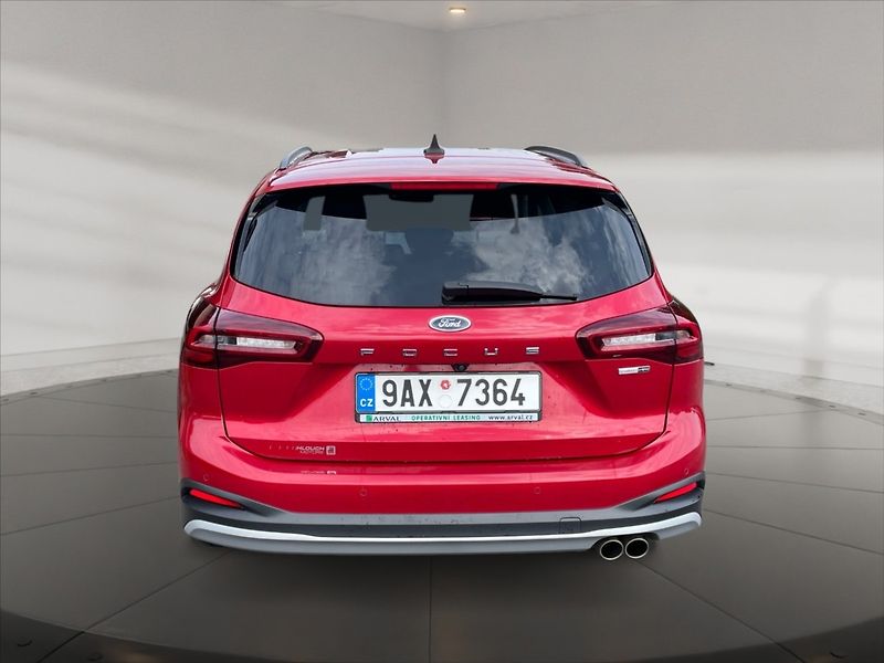 Ford Focus 1,0 mHEV 114 ST Line X - fotka 5 z 11