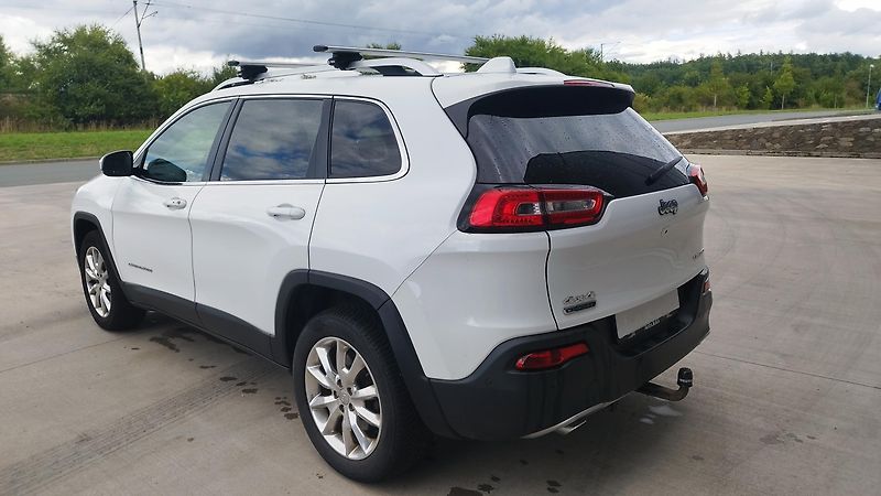 Jeep Cherokee 2.0JTD-volat-608 081 843 - fotka 6 z 19