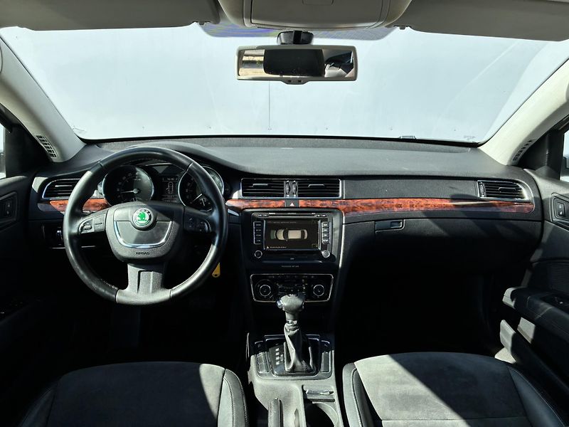Škoda Superb 2.0 TDI 4x4 DSG / 103 kW Exclu - fotka 5 z 25