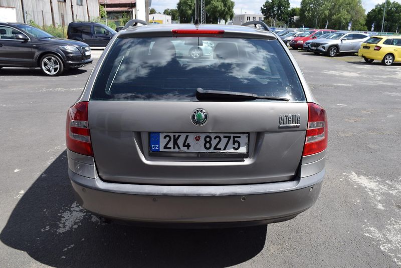 Škoda Octavia (2007) 1.6MPI 75kw CLASSIC KLIMA  - fotka 8 z 38